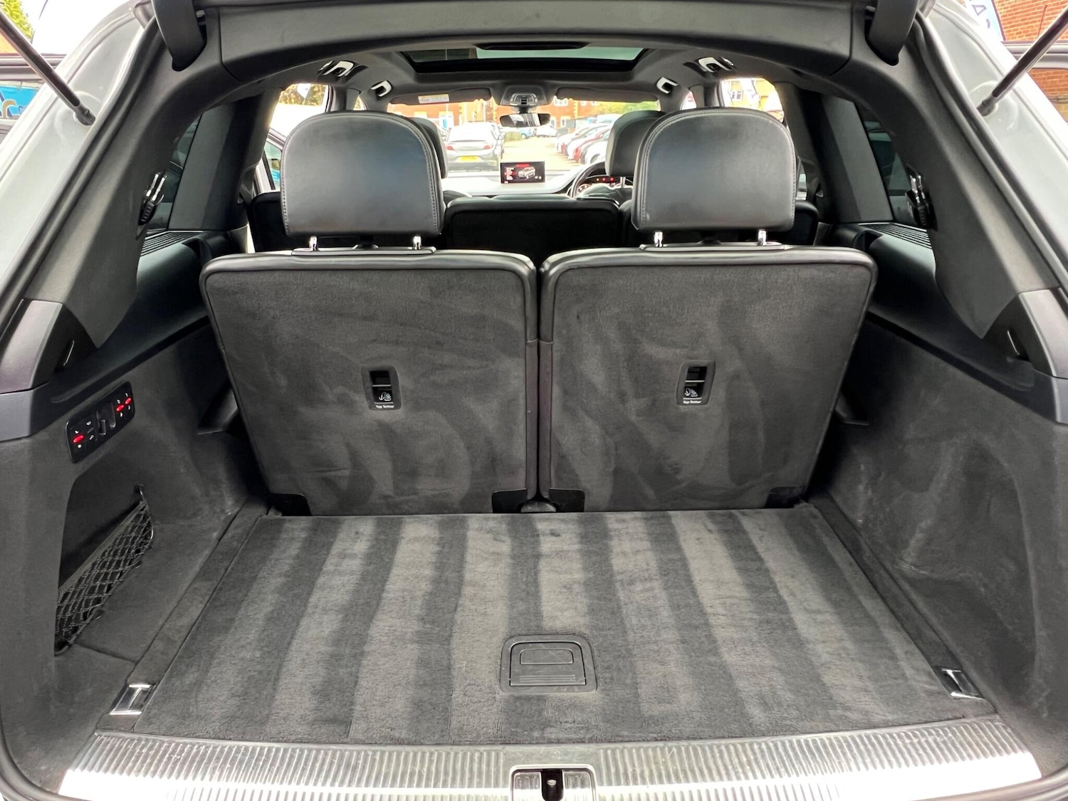 Used Audi Q7 2015 for sale - 76399129: Photo 71