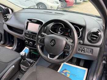 Used Renault Clio 2018 for sale - 78922542: Photo