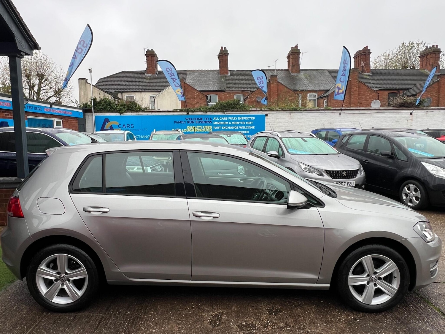 Used Volkswagen Golf 2016 for sale - 76585184: Photo 43