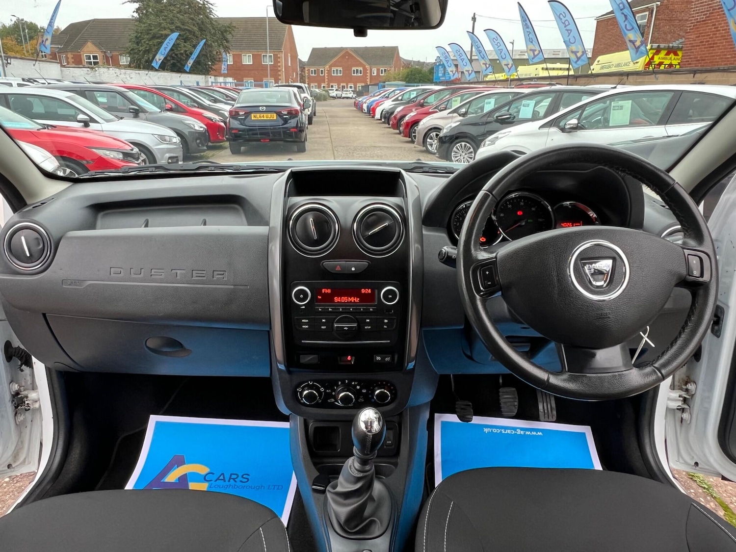 Used Dacia Duster 2016 for sale - 76989730: Photo 2