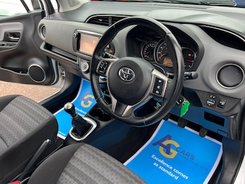 Used Toyota Yaris 2016 for sale - 75904498: Photo