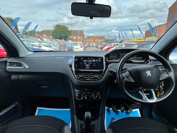 Used Peugeot 208 2016 for sale - 75741279: Photo