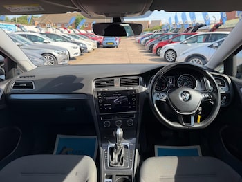 Used Volkswagen Golf 2017 for sale - 79328866: Photo