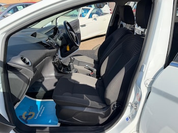 Used Ford Fiesta 2015 for sale - 78676555: Photo