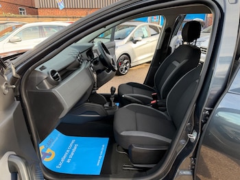 Used Dacia Duster 2019 for sale - 77586618: Photo