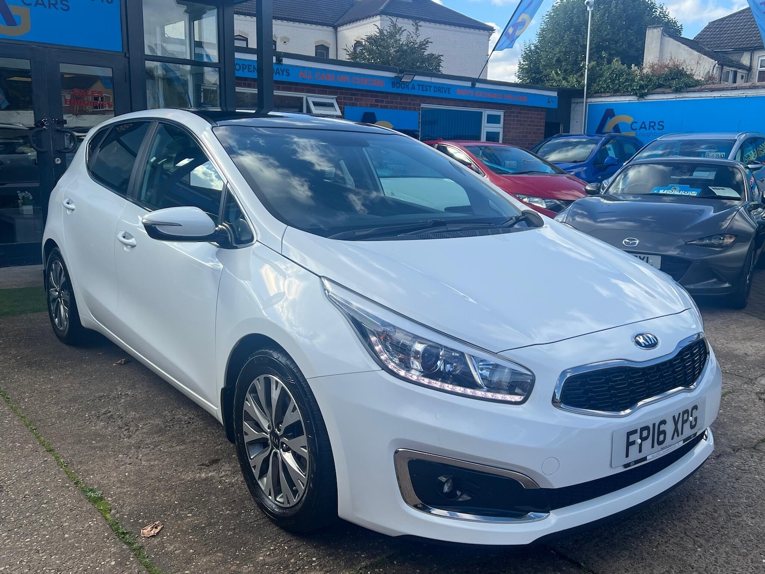 Used Kia Ceed for sale - 76099561: Photo 10
