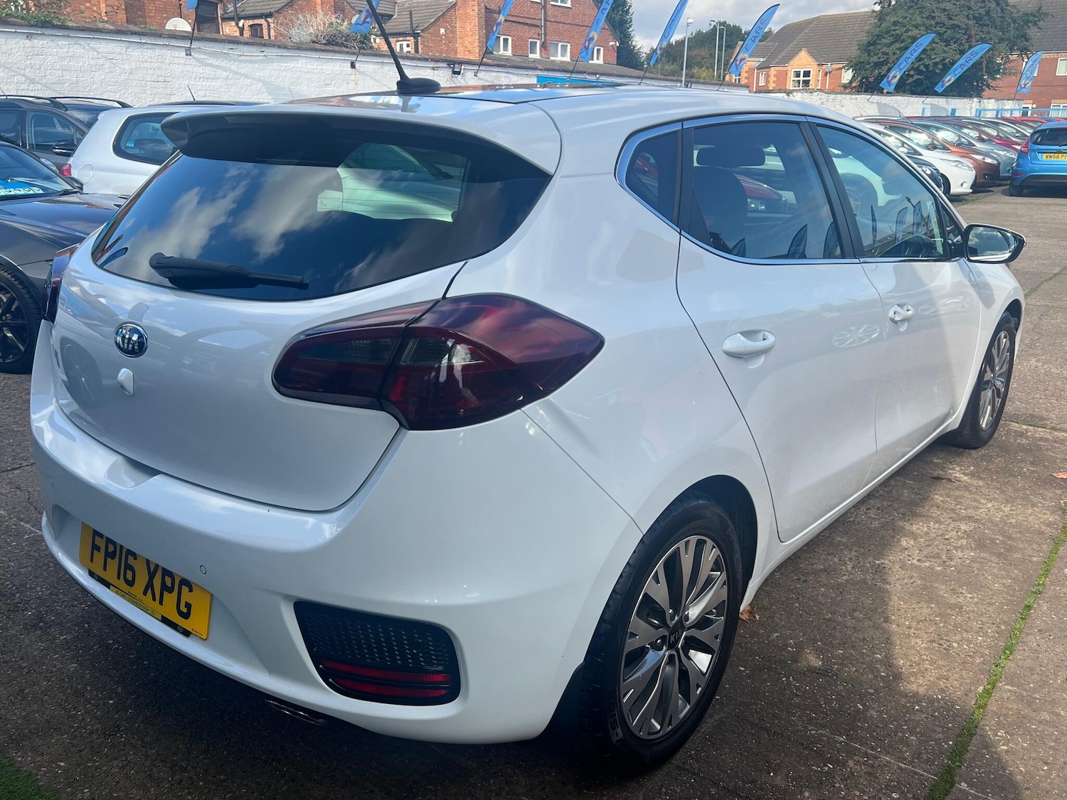 Used Kia Ceed for sale - 76099561: Photo 16