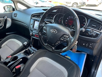 Used Kia Ceed for sale - 76099561: Photo 3