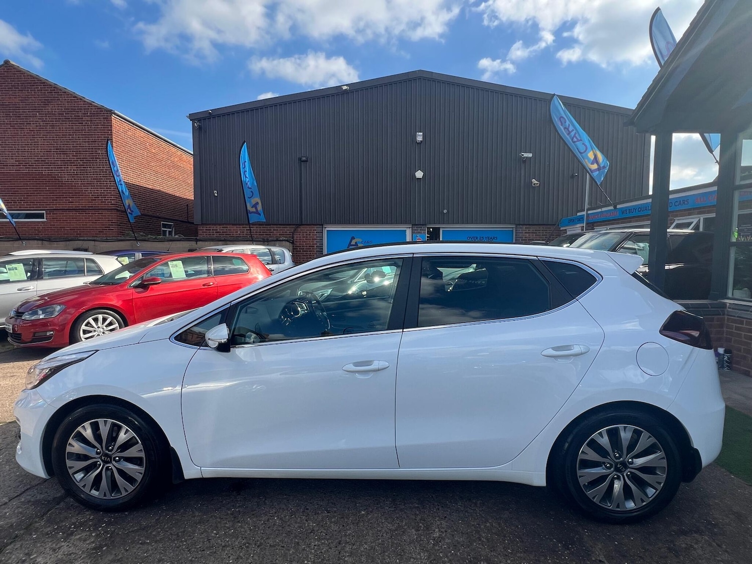 Used Kia Ceed for sale - 76099561: Photo 48