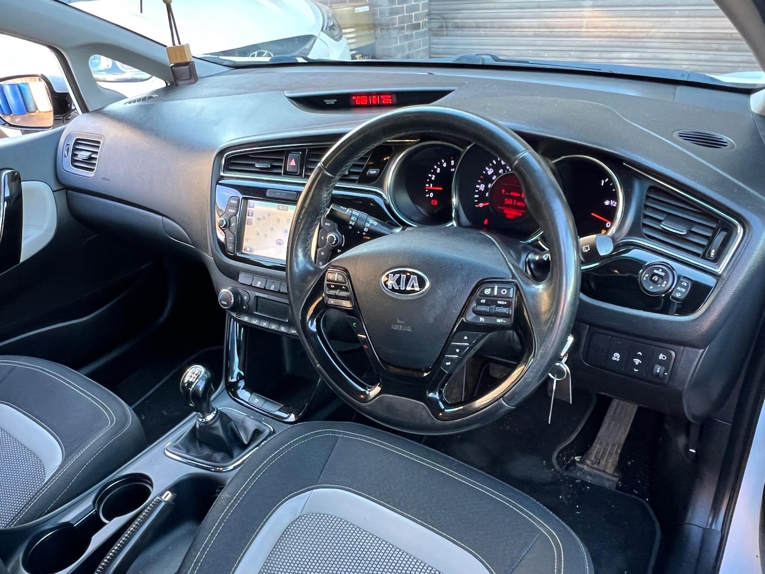 Used Kia Ceed for sale - 76099561: Photo 6