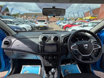 Used Dacia Sandero Stepway 2017 for sale - 78810150: Photo