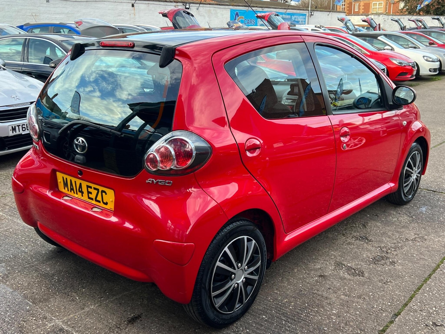 Used Toyota AYGO 2014 for sale - 76832333: Photo 10