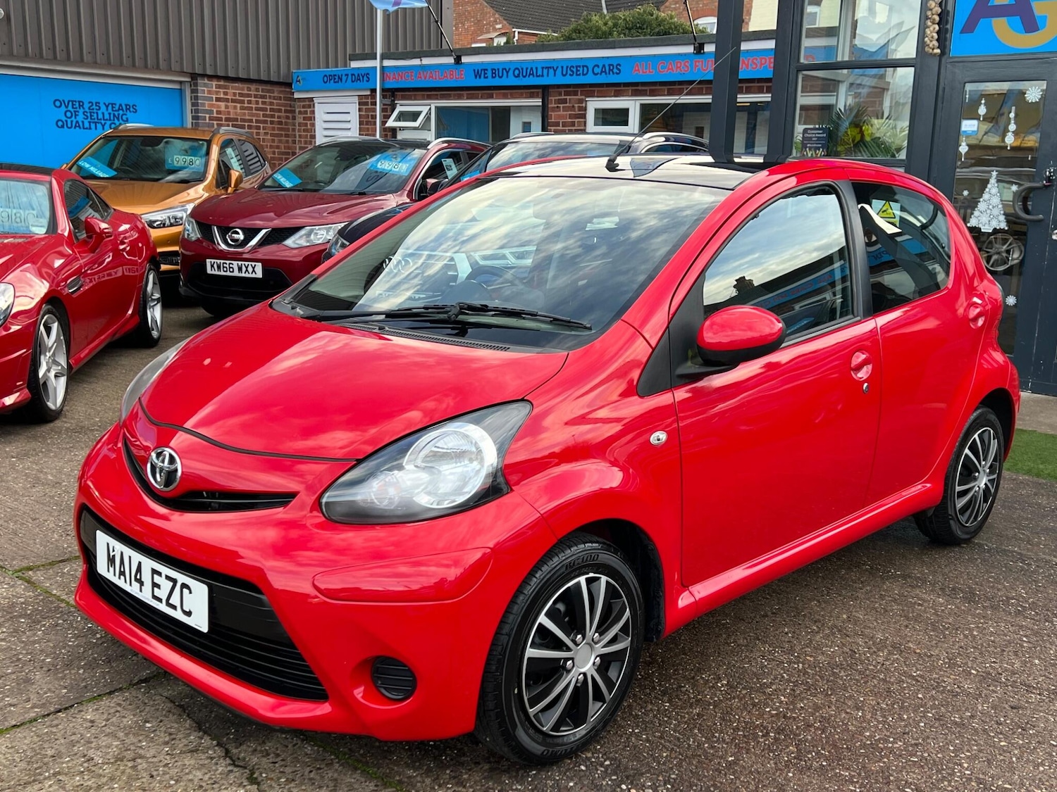 Used Toyota AYGO 2014 for sale - 76832333: Photo 14