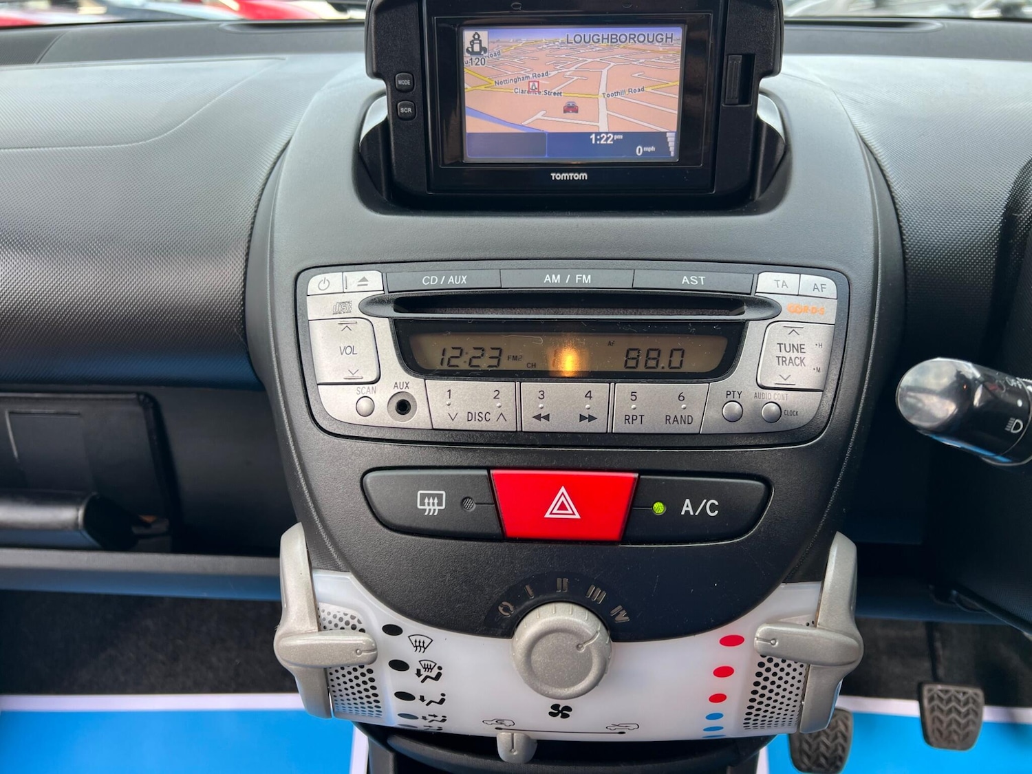 Used Toyota AYGO 2014 for sale - 76832333: Photo 22