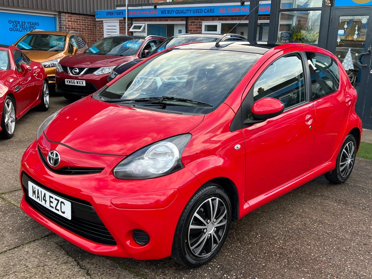 Used Toyota AYGO 2014 for sale - 76832333: Photo 35