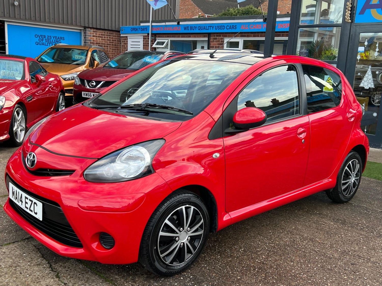 Used Toyota AYGO 2014 for sale - 76832333: Photo 38
