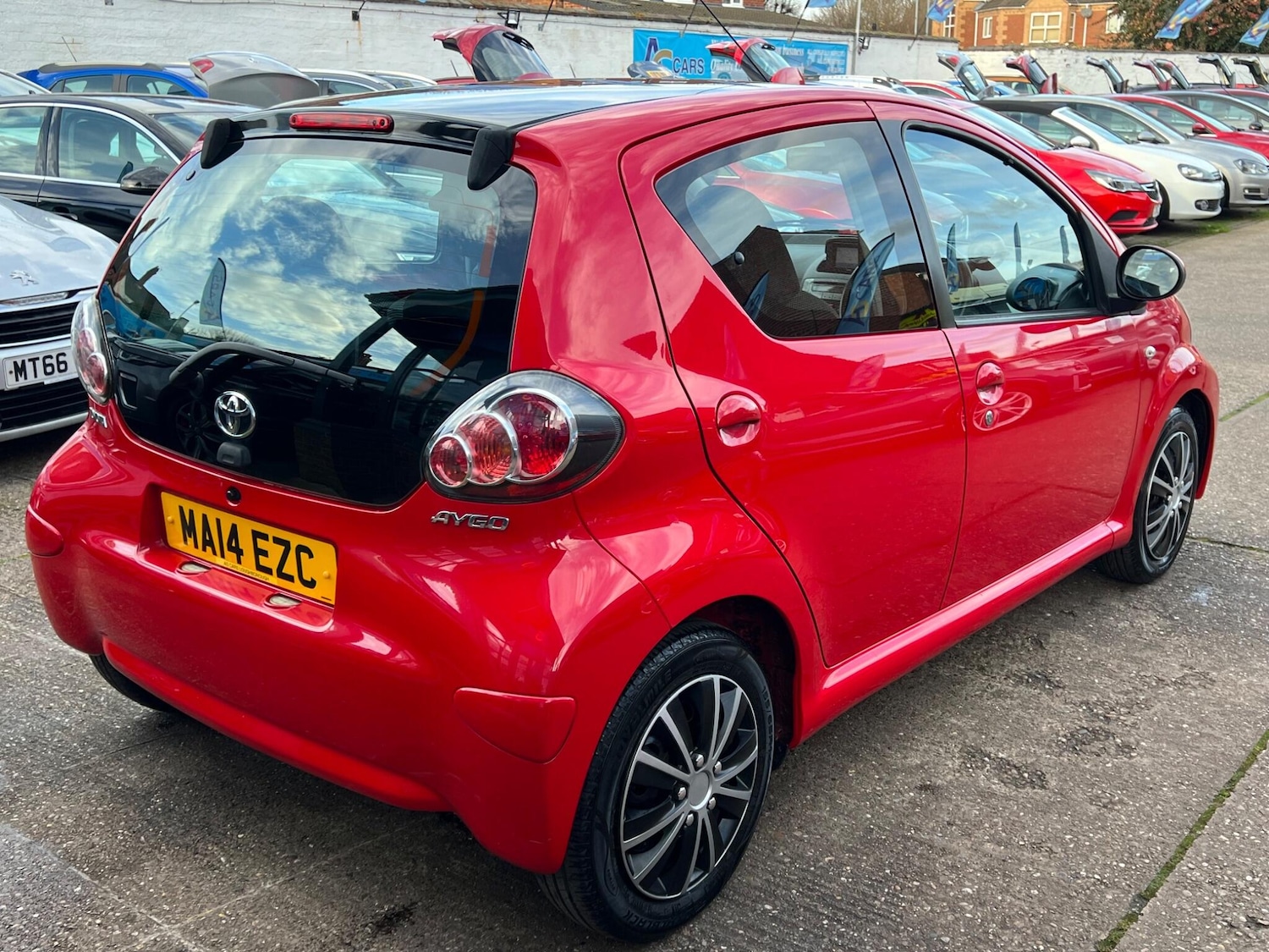 Used Toyota AYGO 2014 for sale - 76832333: Photo 46