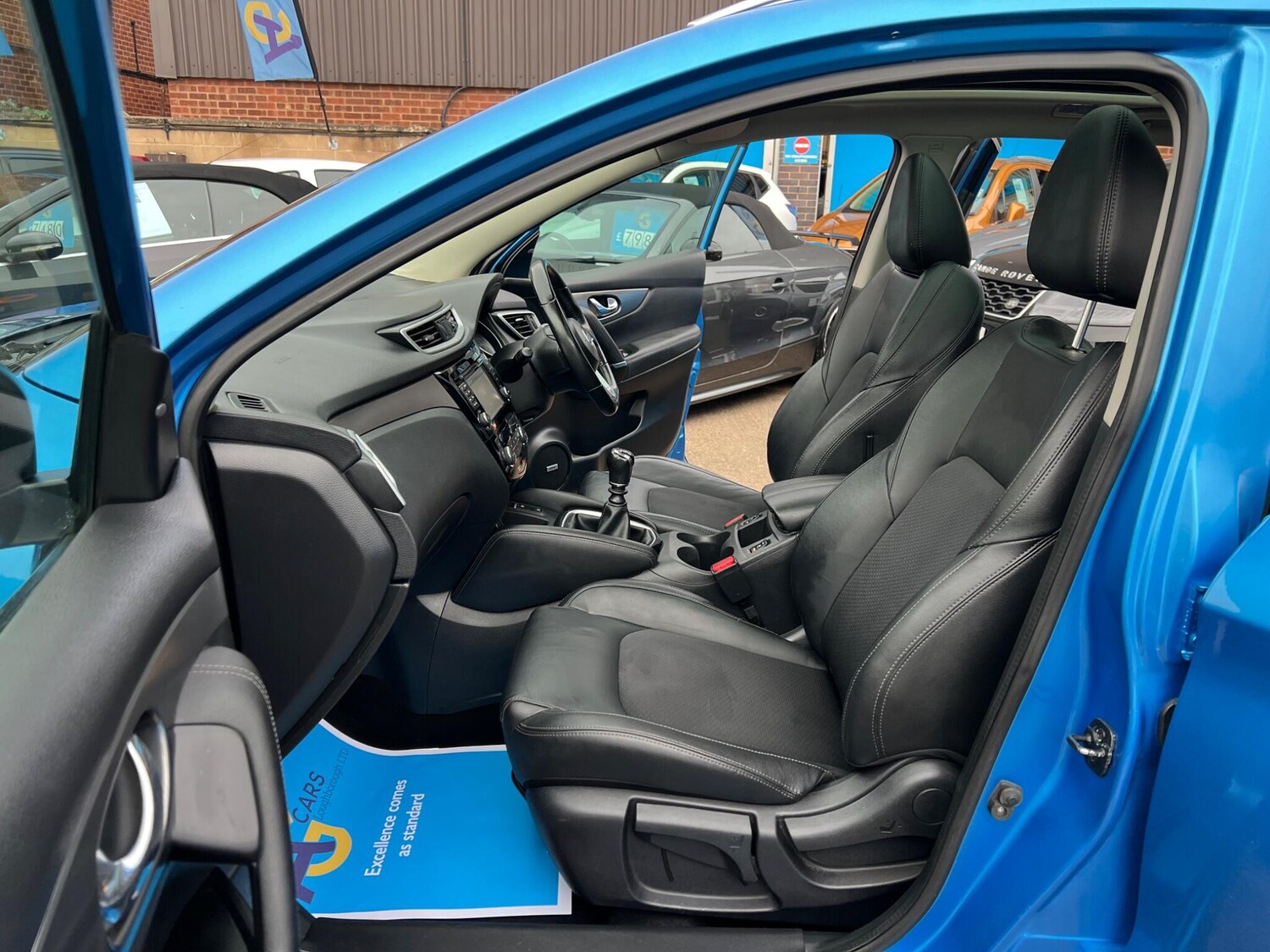 Used Nissan Qashqai 2017 for sale - 76380584: Photo 4