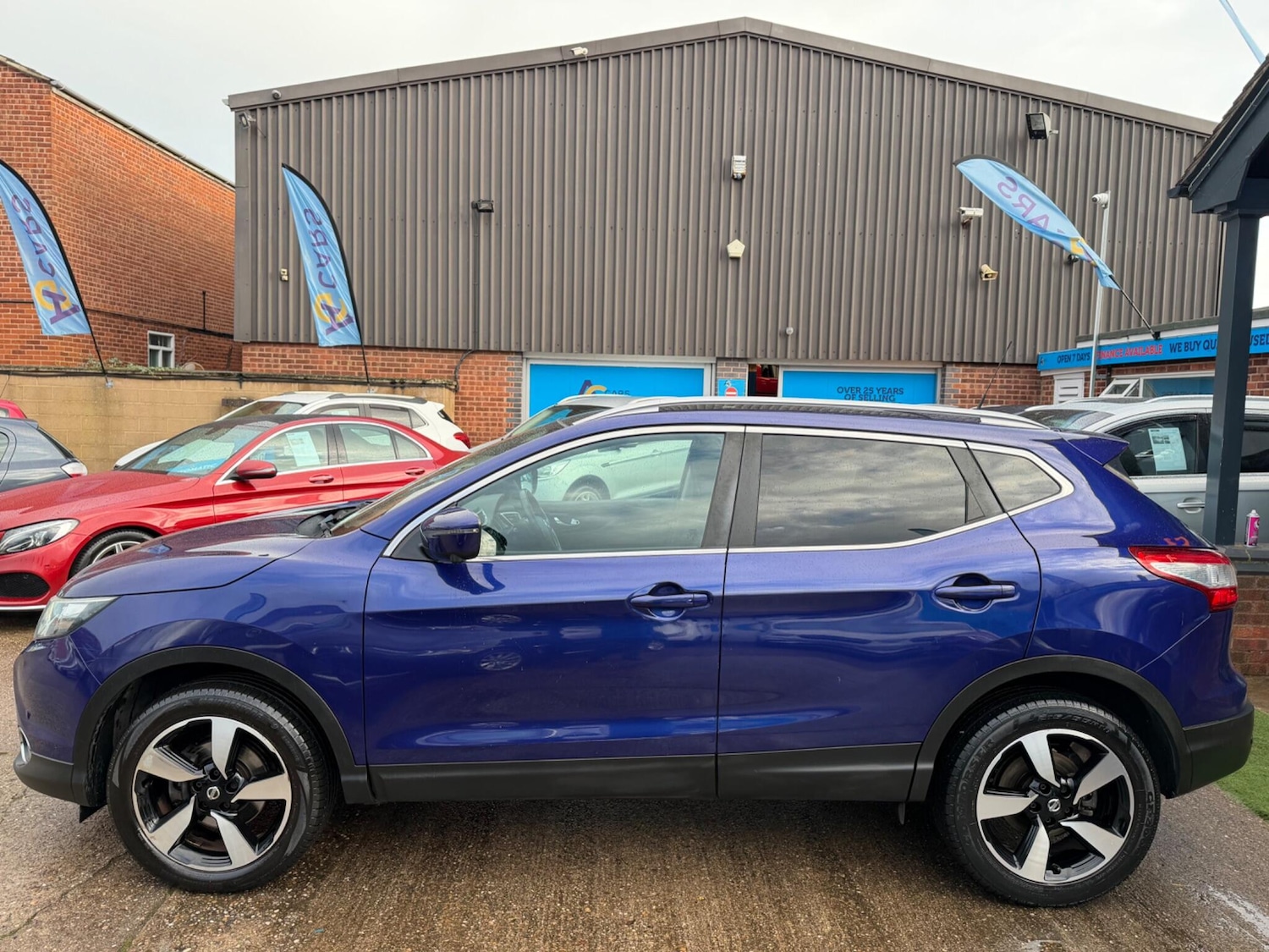 Used Nissan Qashqai 2017 for sale - 77119849: Photo 10