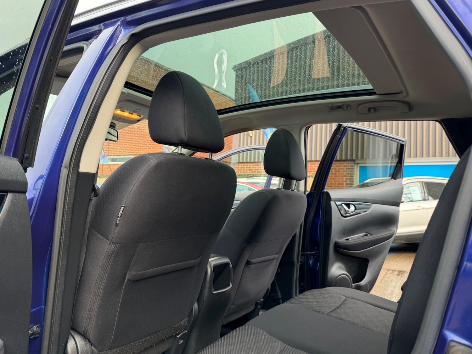 Used Nissan Qashqai 2017 for sale - 77119849: Photo 42