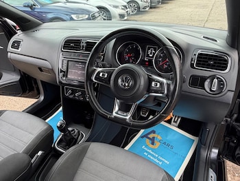 Used Volkswagen Polo 2016 for sale - 79348429: Photo