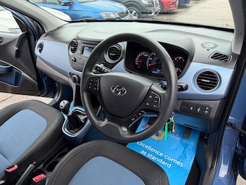 Used Hyundai i10 2016 for sale - 77456303: Photo
