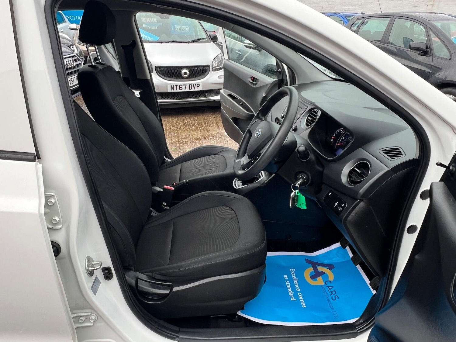 Used Hyundai i10 2019 for sale - 76433317: Photo 27