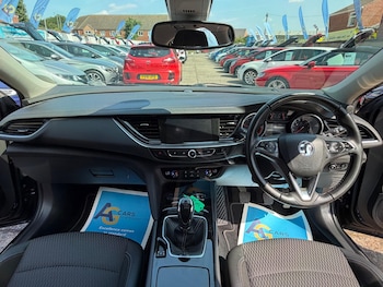 Used Vauxhall Insignia 2018 for sale - 79349408: Photo