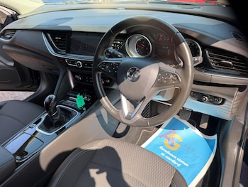 Used Vauxhall Insignia 2018 for sale - 79349408: Photo
