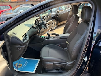 Used Vauxhall Insignia 2018 for sale - 79349408: Photo