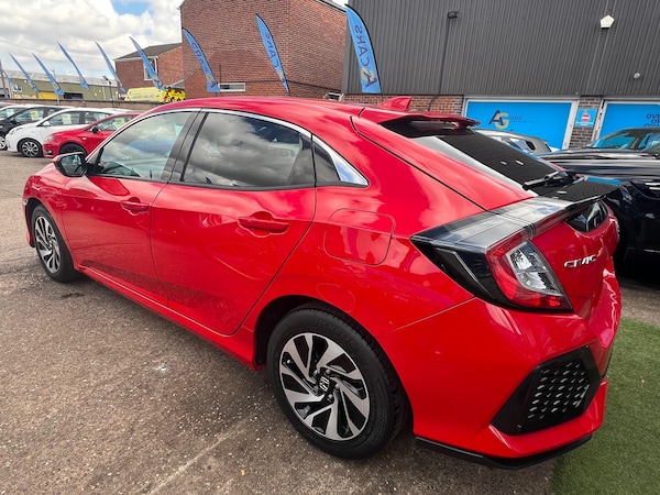 Used Honda Civic 2017 for sale - 75707664: Photo 15