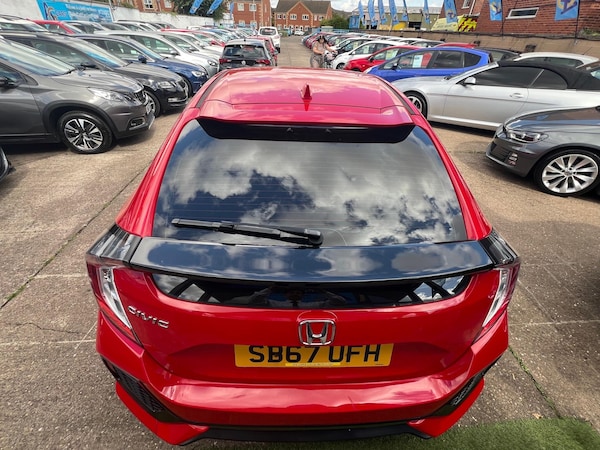 Used Honda Civic 2017 for sale - 75707664: Photo 17