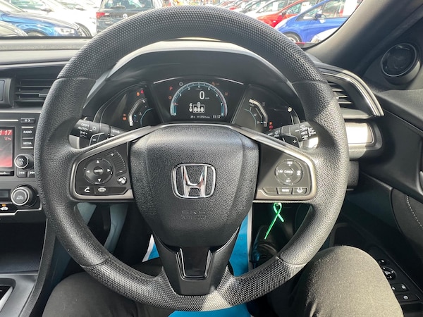Used Honda Civic 2017 for sale - 75707664: Photo 25