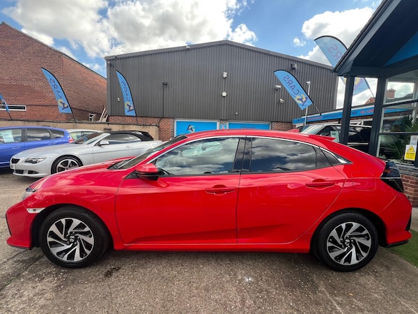 Used Honda Civic 2017 for sale - 75707664: Photo 48