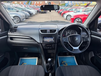 Used Suzuki Swift 2015 for sale - 79348759: Photo