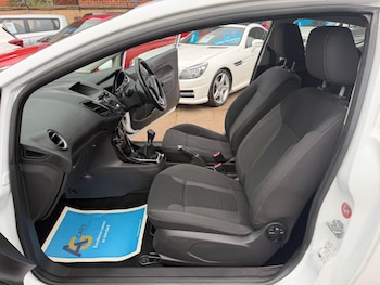 Used Ford Fiesta 2014 for sale - 79532653: Photo