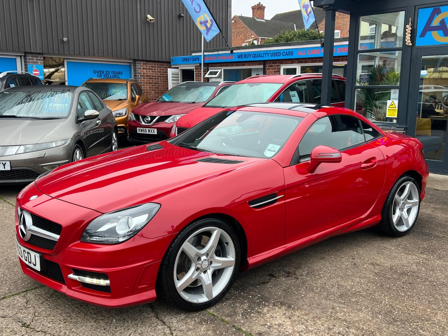 Used Mercedes-Benz SLK 2013 for sale - 76992489: Photo 19