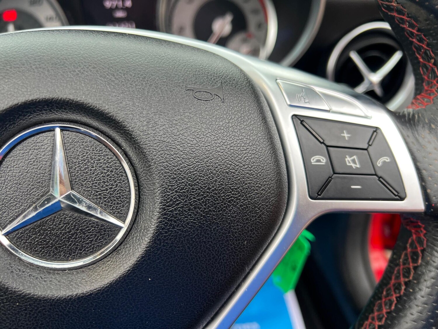 Used Mercedes-Benz SLK 2013 for sale - 76992489: Photo 26