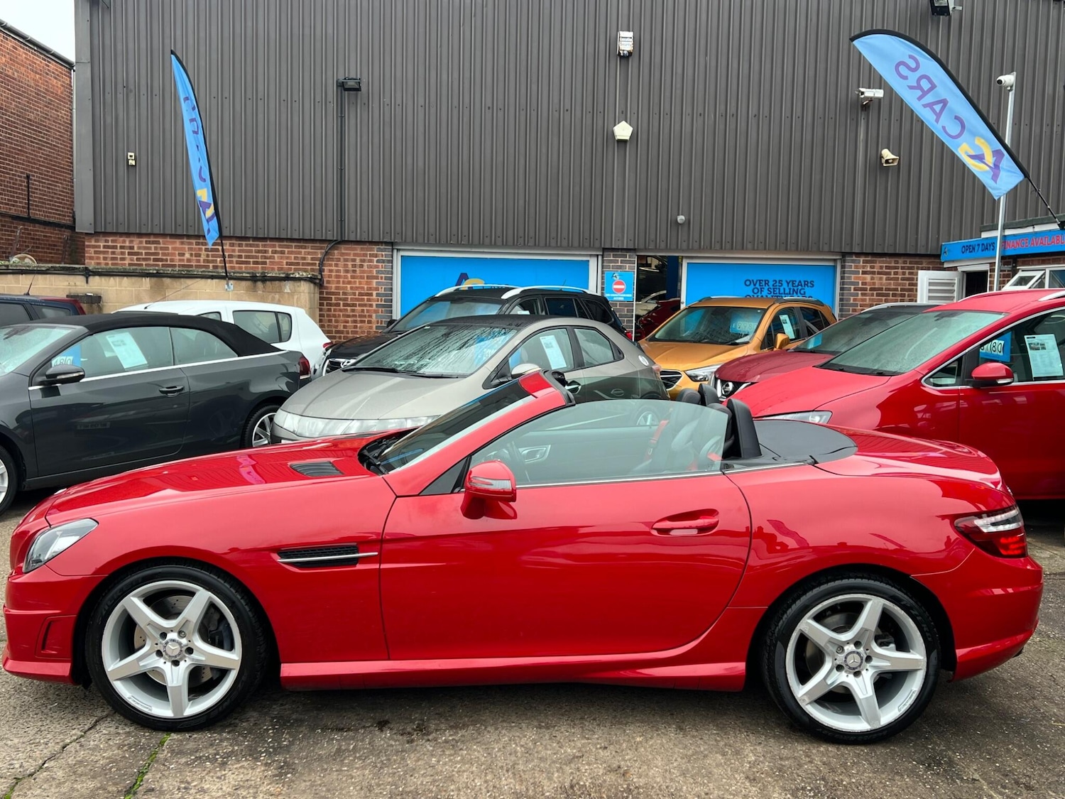 Used Mercedes-Benz SLK 2013 for sale - 76992489: Photo 64