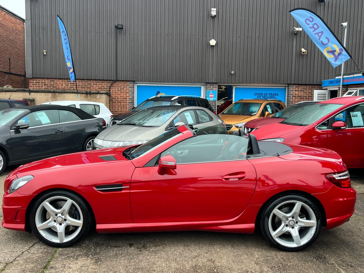 Used Mercedes-Benz SLK 2013 for sale - 76992489: Photo 70