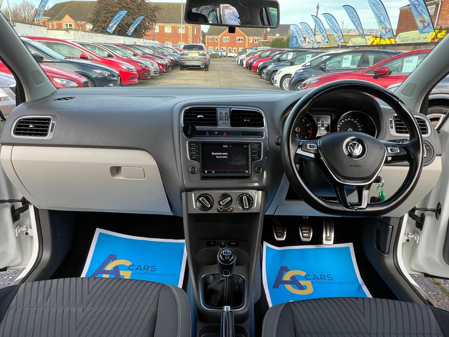 Used Volkswagen Polo 2015 for sale - 76786456: Photo 29