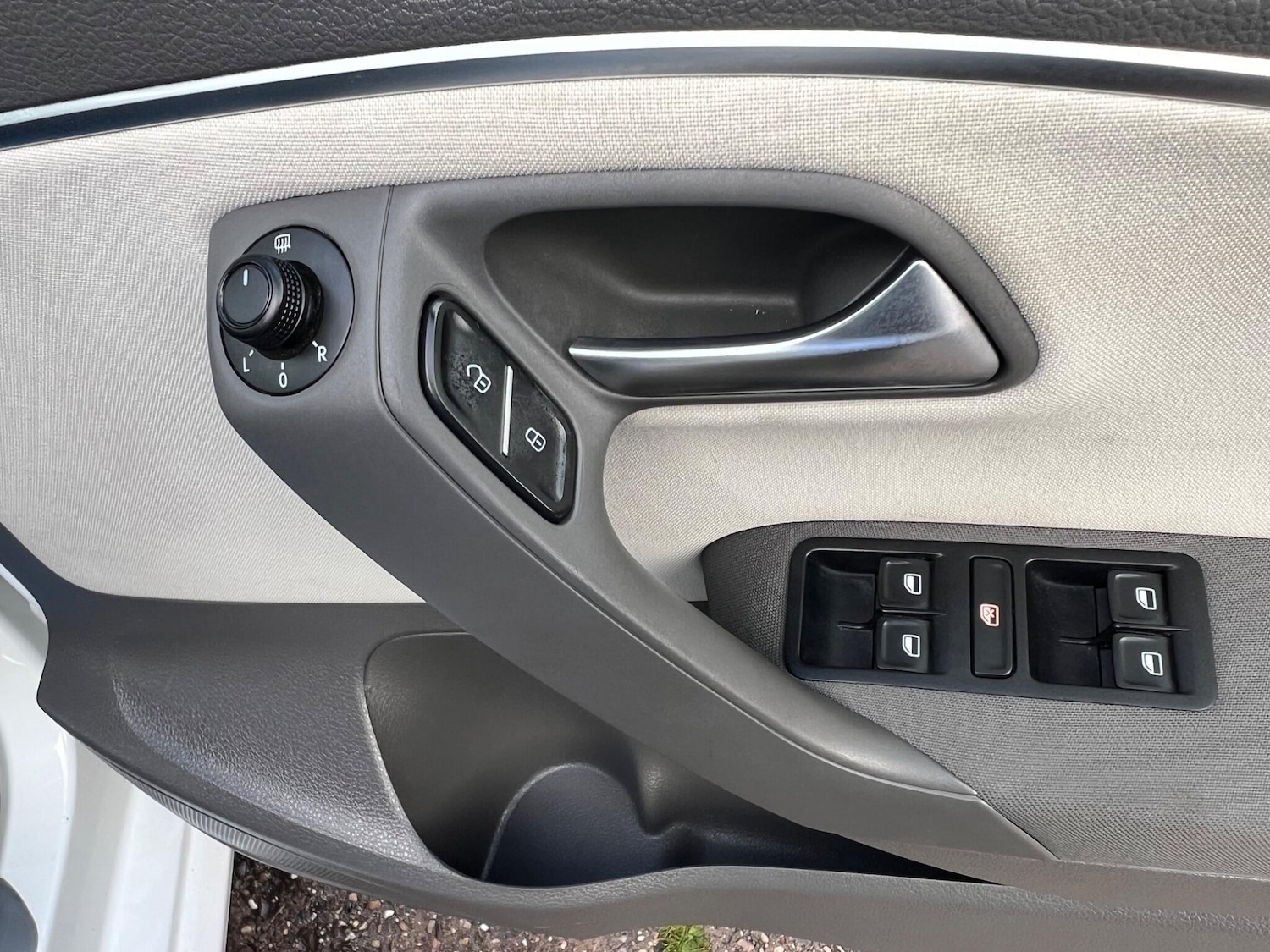 Used Volkswagen Polo 2015 for sale - 76786456: Photo 32