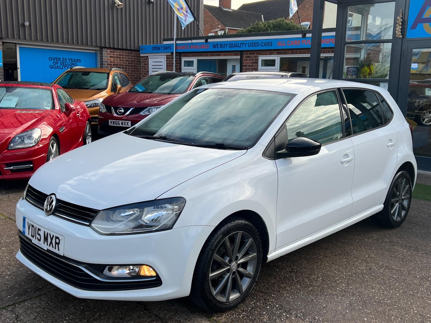 Used Volkswagen Polo 2015 for sale - 76786456: Photo 44