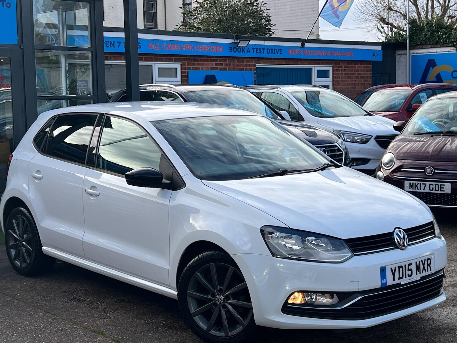 Used Volkswagen Polo 2015 for sale - 76786456: Photo 51