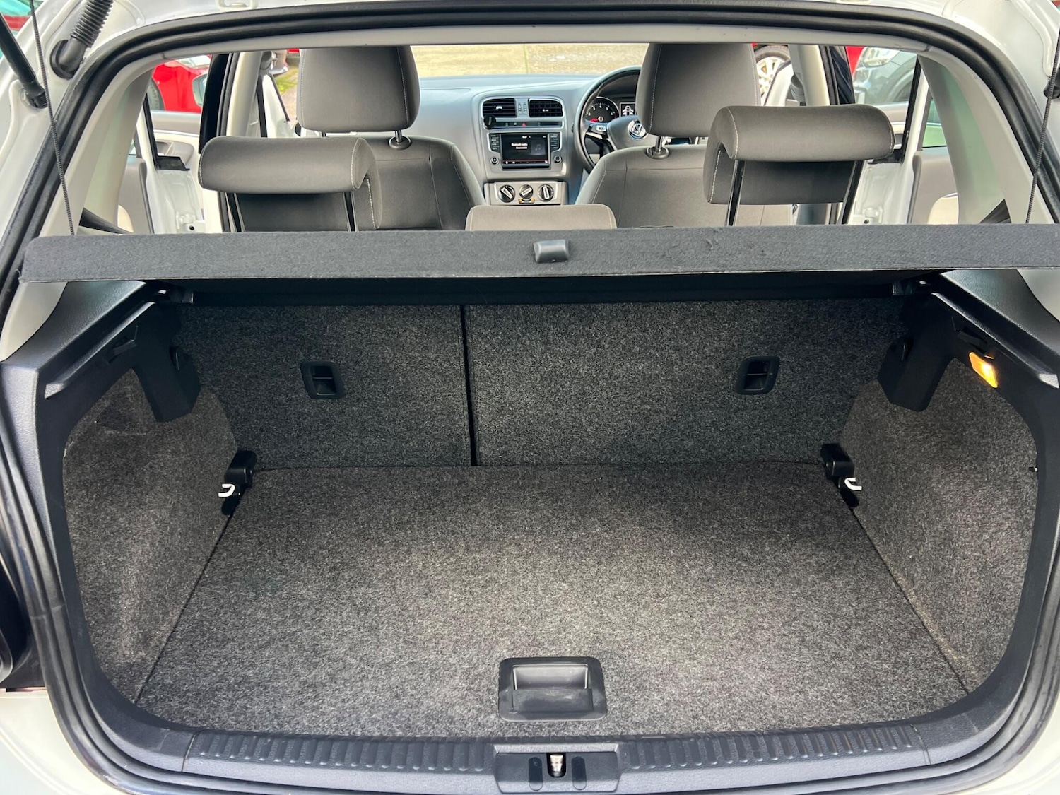 Used Volkswagen Polo 2015 for sale - 76786456: Photo 58