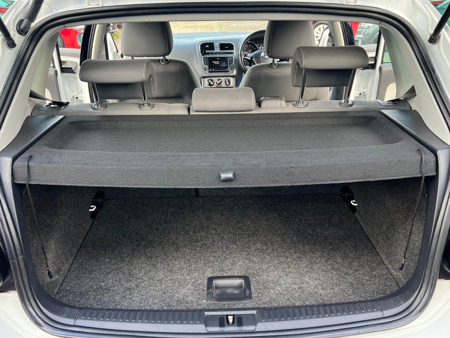 Used Volkswagen Polo 2015 for sale - 76786456: Photo 59