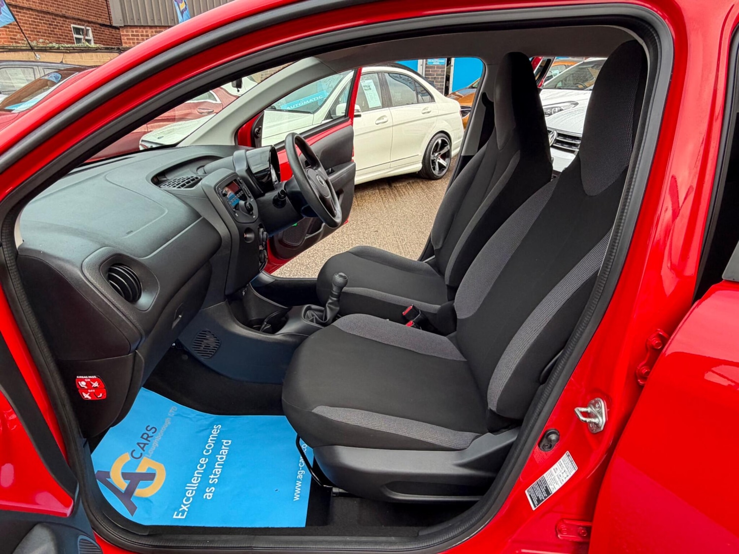 Used Toyota AYGO 2017 for sale - 77396597: Photo 4