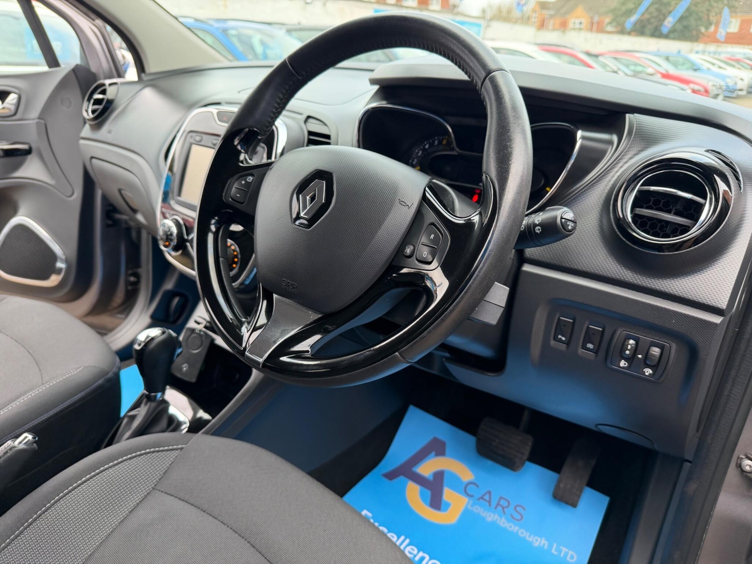 Used Renault Captur 2016 for sale - 77752907: Photo 25