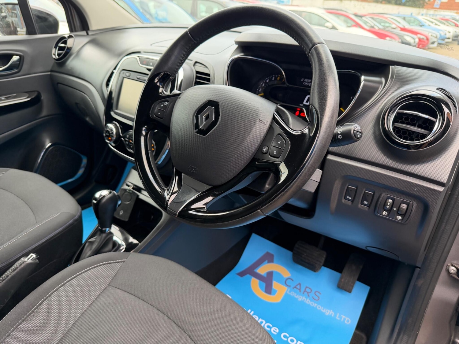 Used Renault Captur 2016 for sale - 77752907: Photo 3