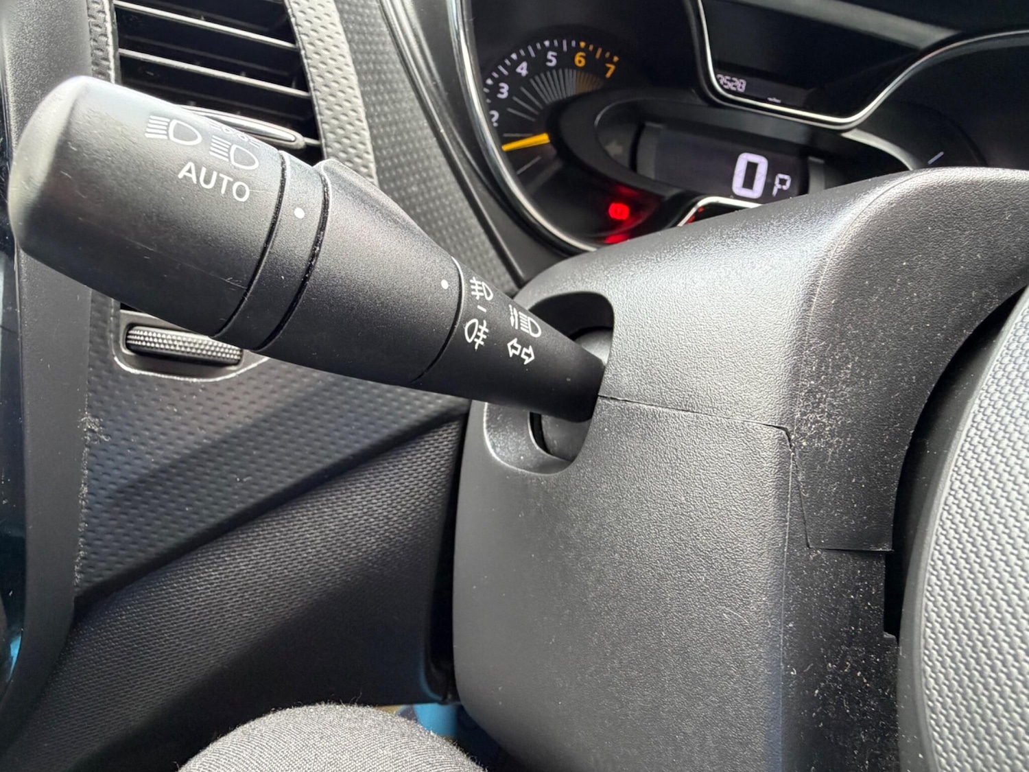 Used Renault Captur 2016 for sale - 77752907: Photo 45